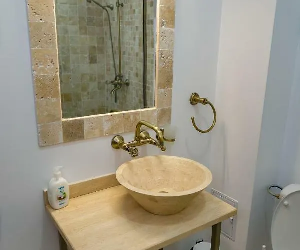 ゲストハウス Summer 3*